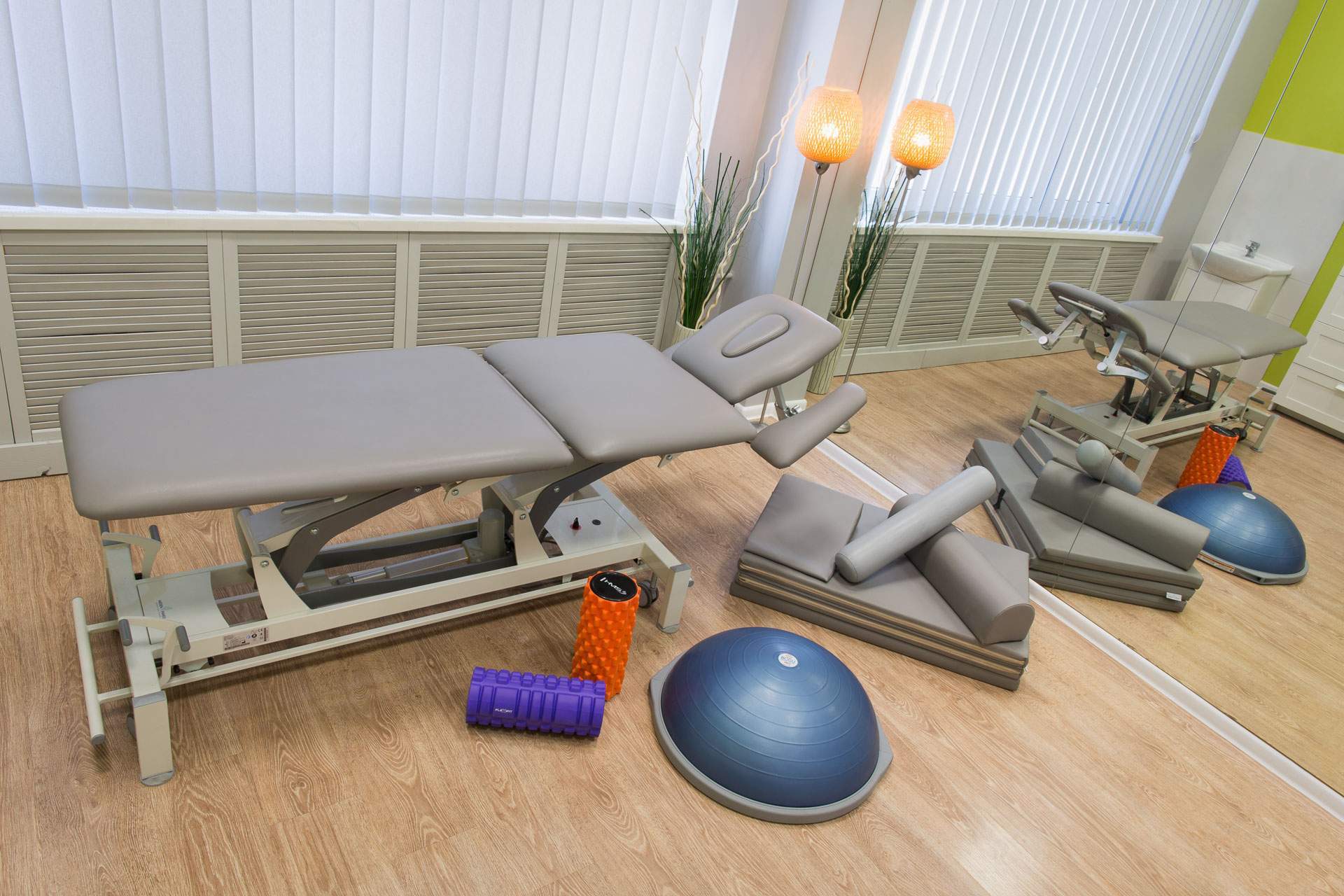 rollery, kliny, wałki i bosu, niezbędnik każdego rehabilitanta