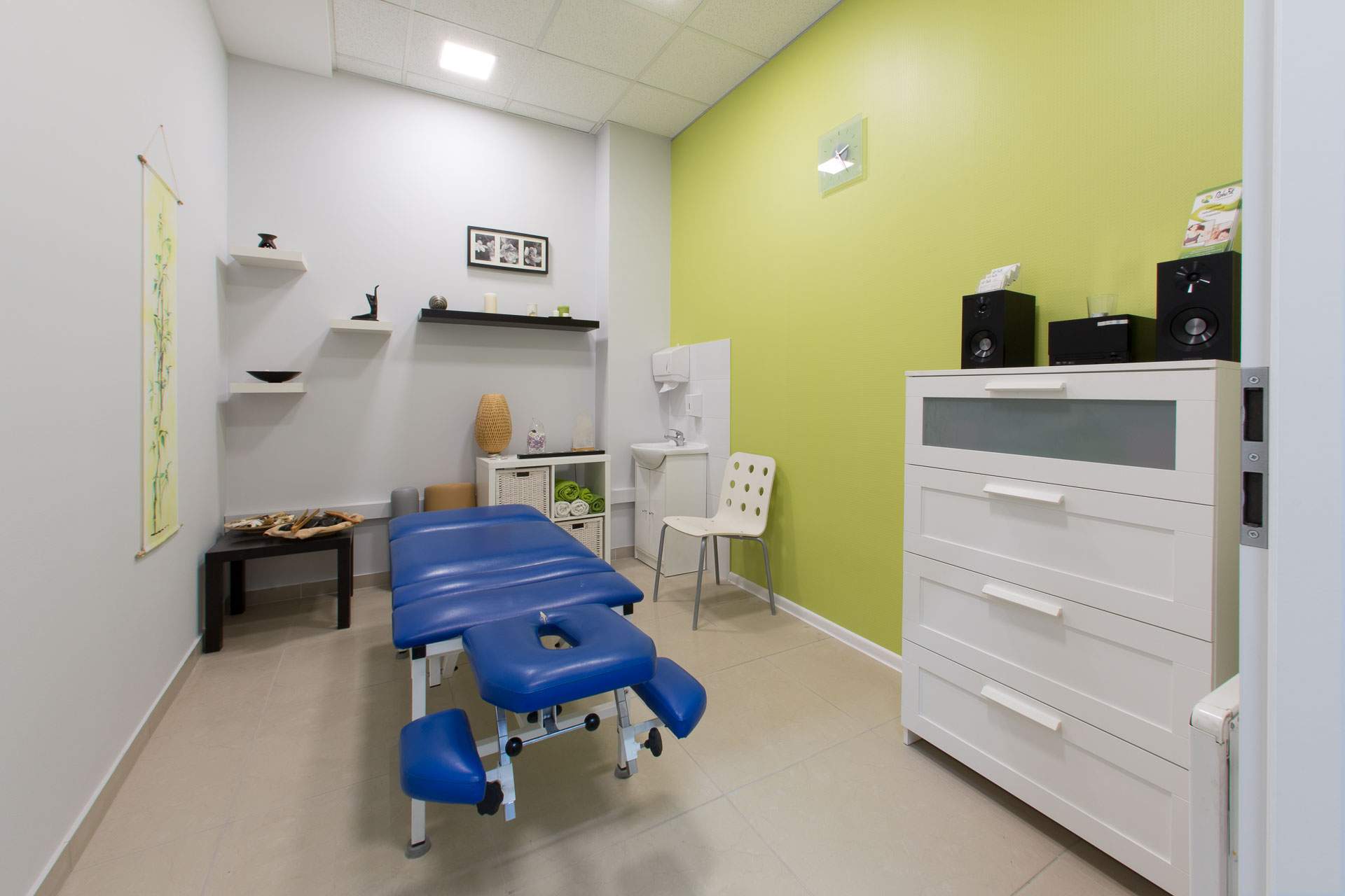 gabinet masażu relaksacyjnego w centrum RehaFit we Wrocławiu