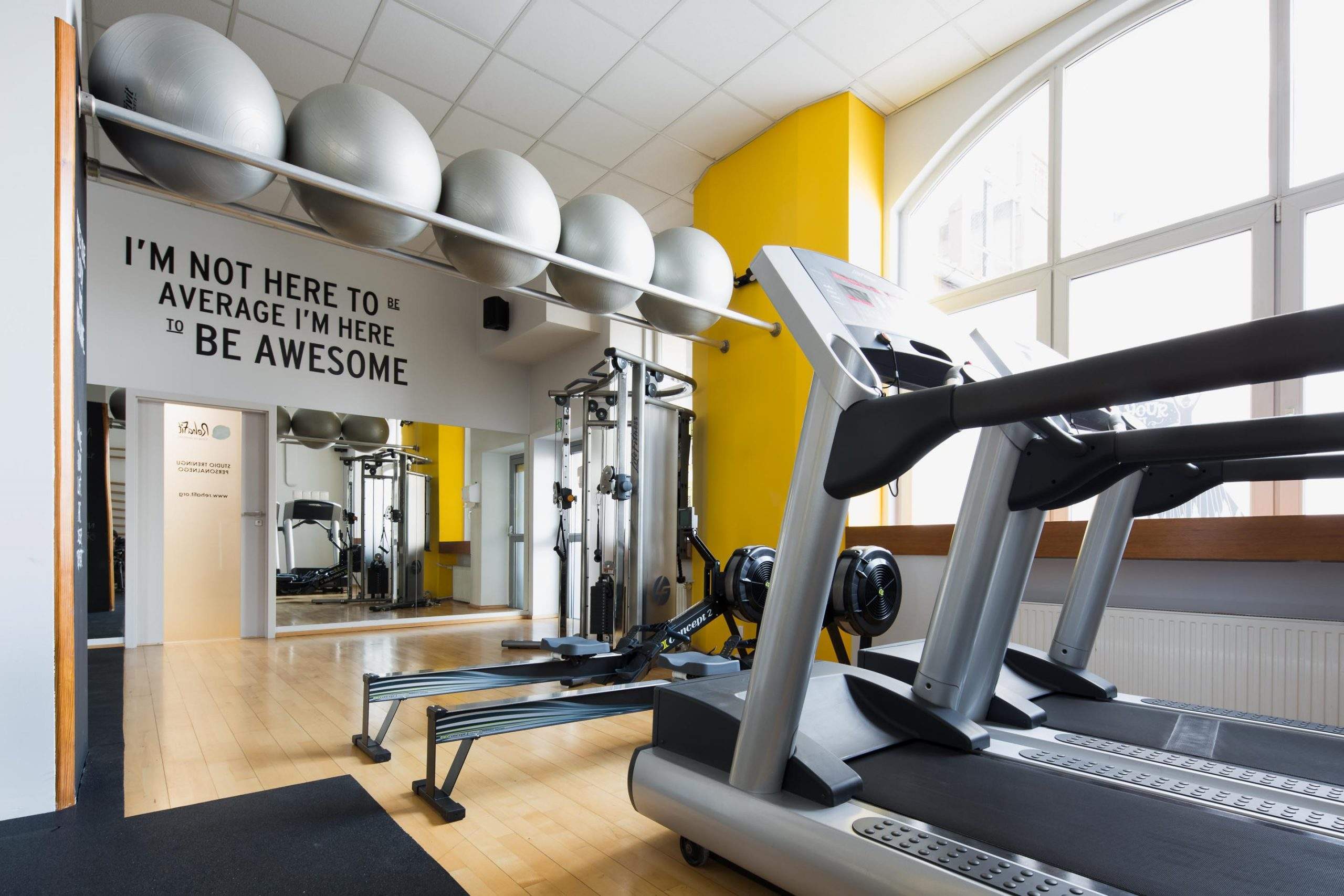 strefa cardio i brama wielofunkcyjna centrum treningu personalnego RehaFit